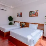 Dahlialand Saigon Hotel & Swimming Pool